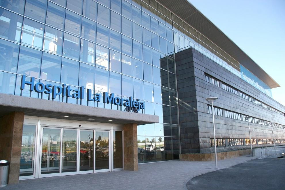Facade of Hospital Universitario Sanitas La Moraleja in Madrid